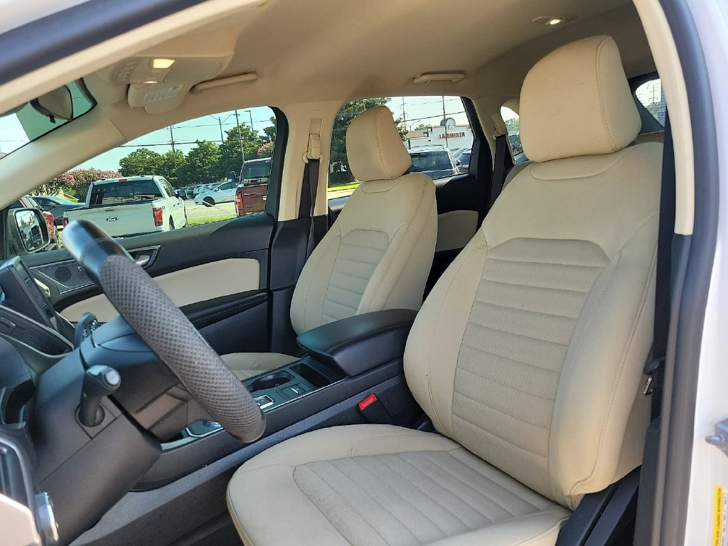 Used 2024 Ford Edge SE AWD/4WD image 11