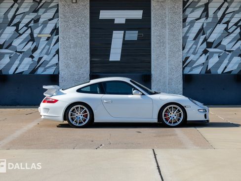 Used 2007 Porsche 911 GT3 RWD image 17