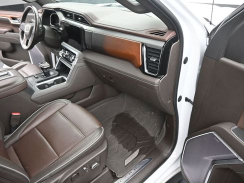 Used 2022 GMC Sierra 1500 Denali w/ Denali Reserve Package image 17