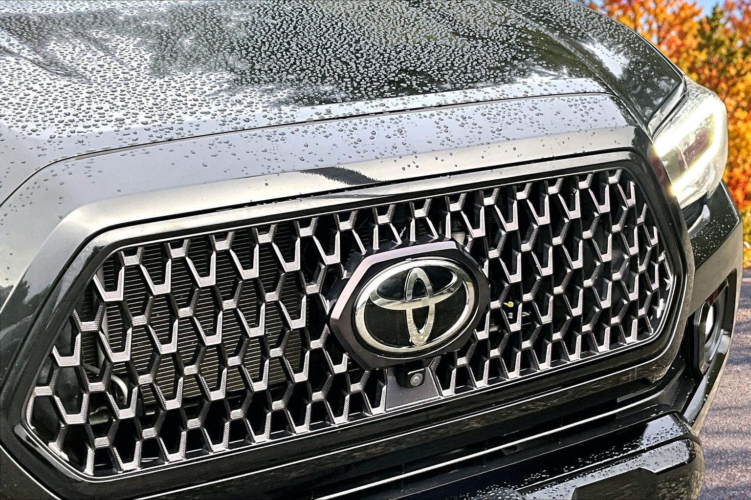 Used 2021 Toyota Tacoma Limited w/ Nightshade Package AWD/4WD image 32