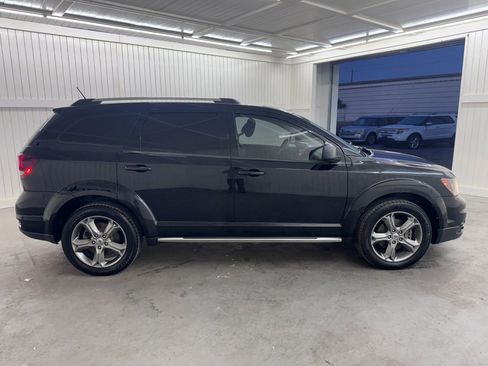 Used 2018 Dodge Journey Crossroad w/ Driver Convenience Group image 4