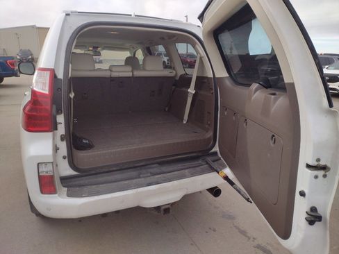Used 2013 Lexus GX 460 w/ Comfort Plus Pkg image 23