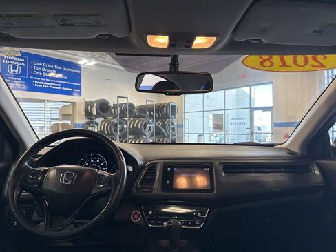 Used 2018 Honda HR-V EX-L image 9