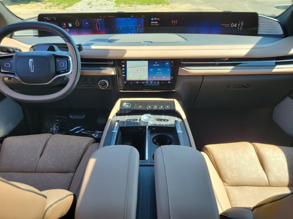 New 2026 Lincoln Navigator Black Label AWD/4WD image 11