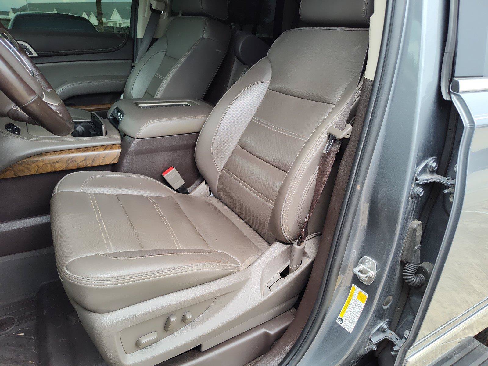 Used 2019 GMC Yukon Denali w/ Denali Ultimate Package RWD image 20