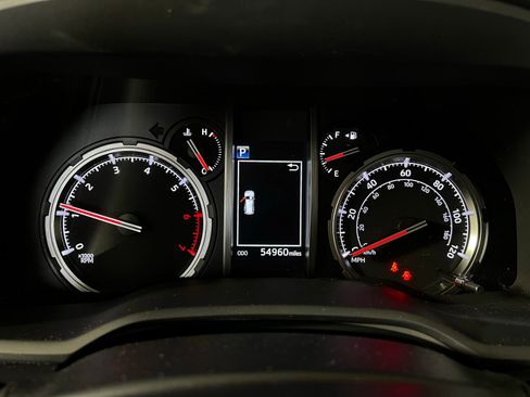 Used 2023 Toyota 4Runner Limited AWD/4WD image 10