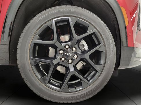 Used 2024 Chevrolet Traverse RS image 4