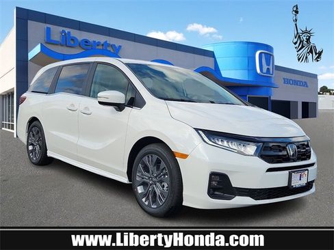 New 2026 Honda Odyssey Touring image 1