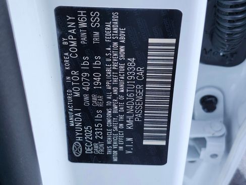 New 2026 Hyundai Elantra Limited FWD image 34