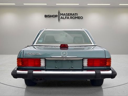Used 1987 Mercedes-Benz 560 SL image 4