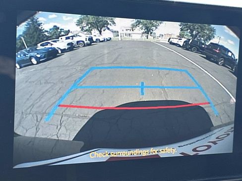 Used 2025 Toyota Sienna XSE FWD image 29