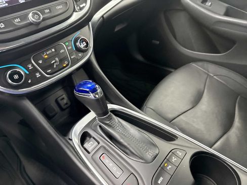 Used 2017 Chevrolet Volt Premier w/ Driver Confidence II Package FWD image 21