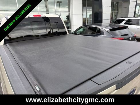 Used 2017 Ford F250 Lariat w/ Lariat Ultimate Package AWD/4WD image 5