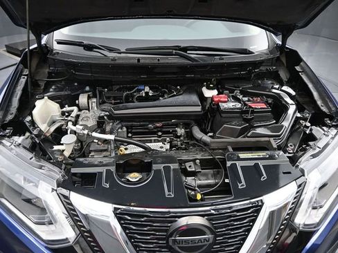 Used 2020 Nissan Rogue S image 41