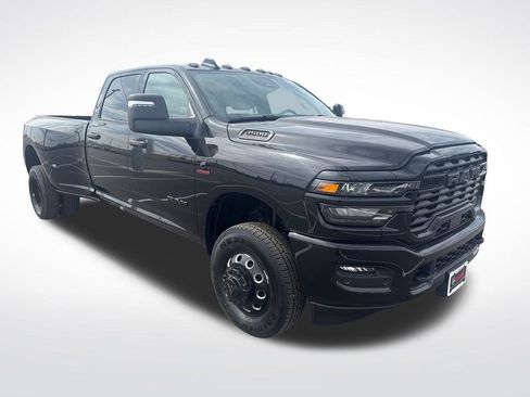 New 2026 RAM 3500 Big Horn AWD/4WD image 7