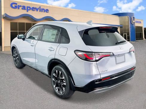 New 2026 Honda HR-V EX-L image 2