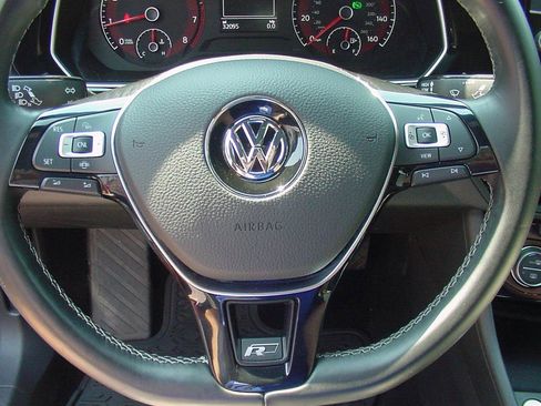 Used 2020 Volkswagen Jetta R-Line w/ R-Line Cold Weather Package image 14