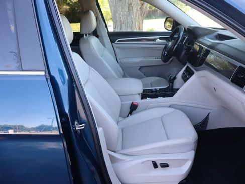 Used 2018 Volkswagen Atlas SEL AWD/4WD image 24