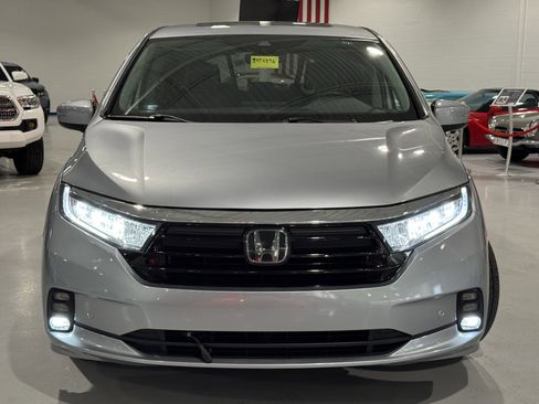 Used 2023 Honda Odyssey Elite image 18