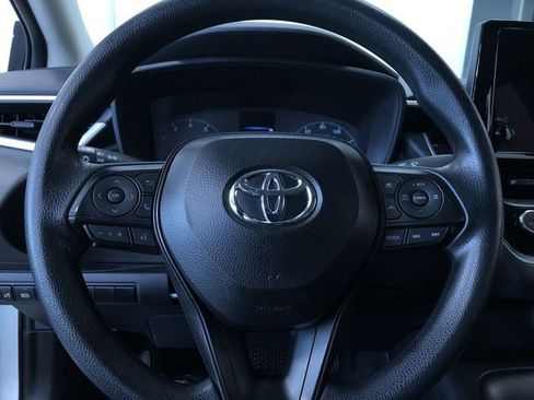 Certified 2025 Toyota Corolla LE FWD image 24