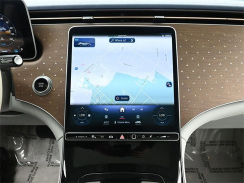 Used 2023 Mercedes-Benz EQE 500 4MATIC SUV image 38