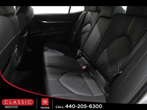 Certified 2018 Toyota Camry XLE image 19