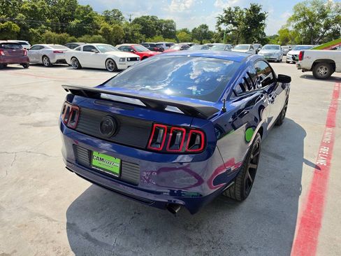 Used 2013 Ford Mustang Coupe RWD image 12