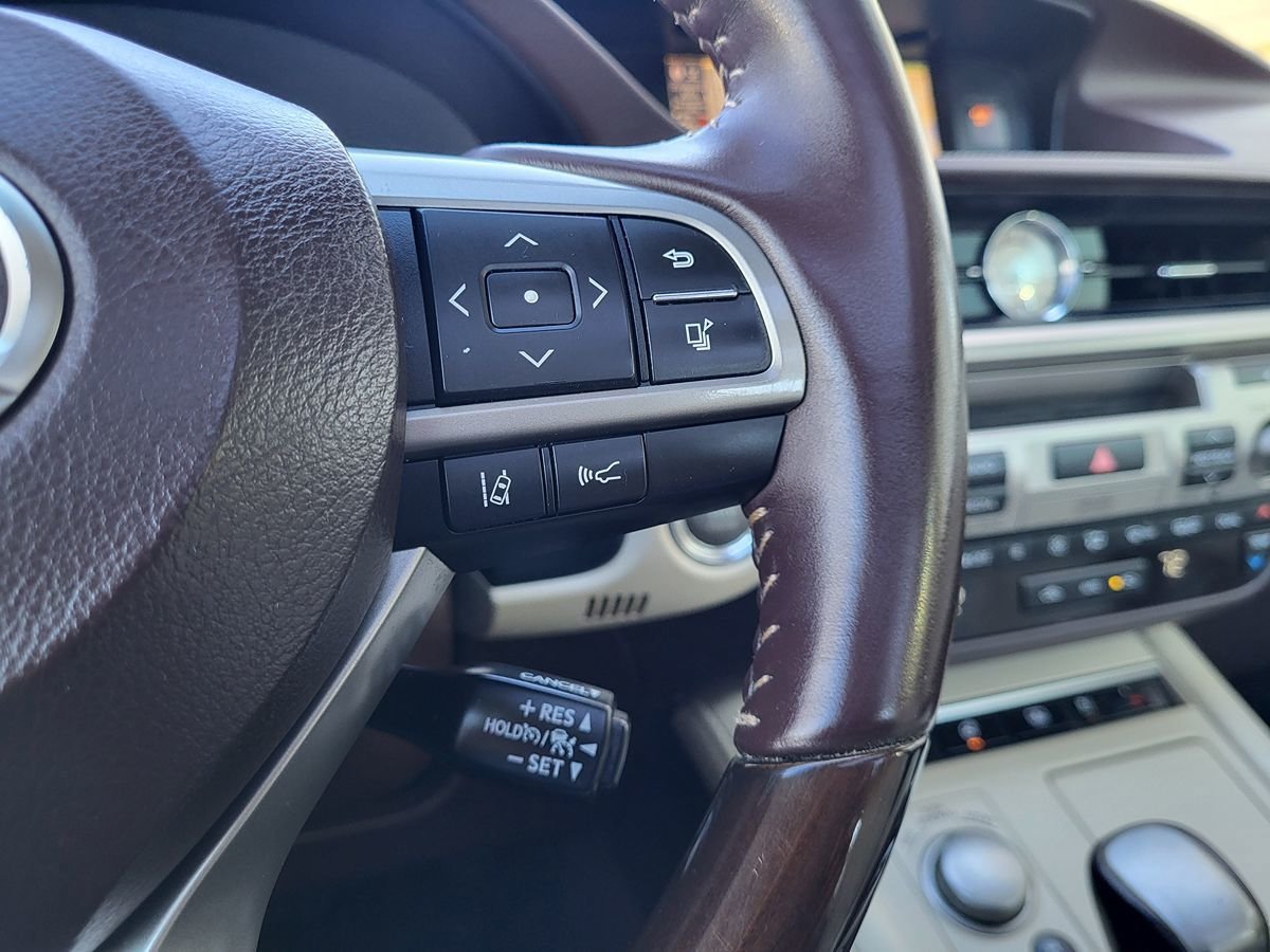 Used 2017 Lexus ES 350 FWD image 23