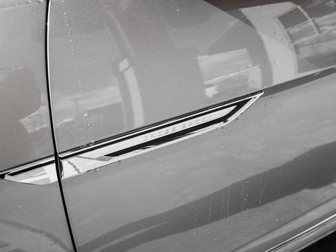 New 2026 Volkswagen Atlas Cross Sport SEL Premium R-Line image 17