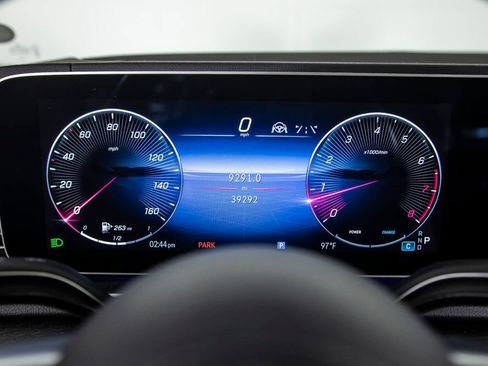 Used 2024 Mercedes-Benz GLS 450 4MATIC image 29