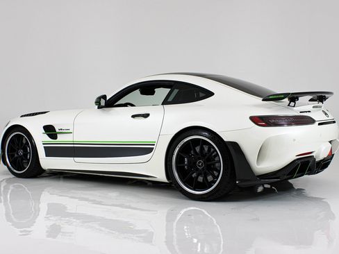 Used 2020 Mercedes-Benz AMG GT R image 4