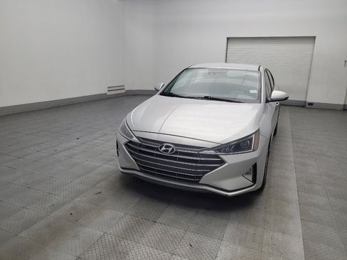 Used 2020 Hyundai Elantra SEL image 15