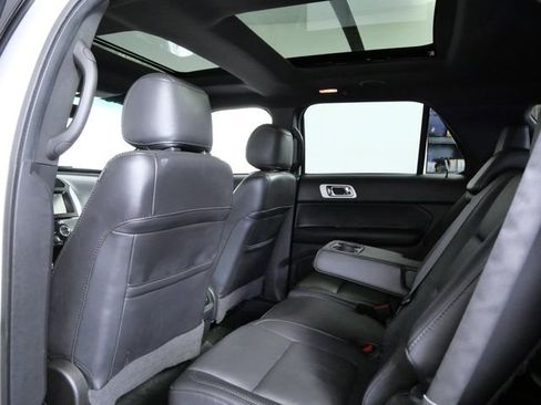 Used 2015 Ford Explorer Limited w/ Equipment Group 302A AWD/4WD image 14