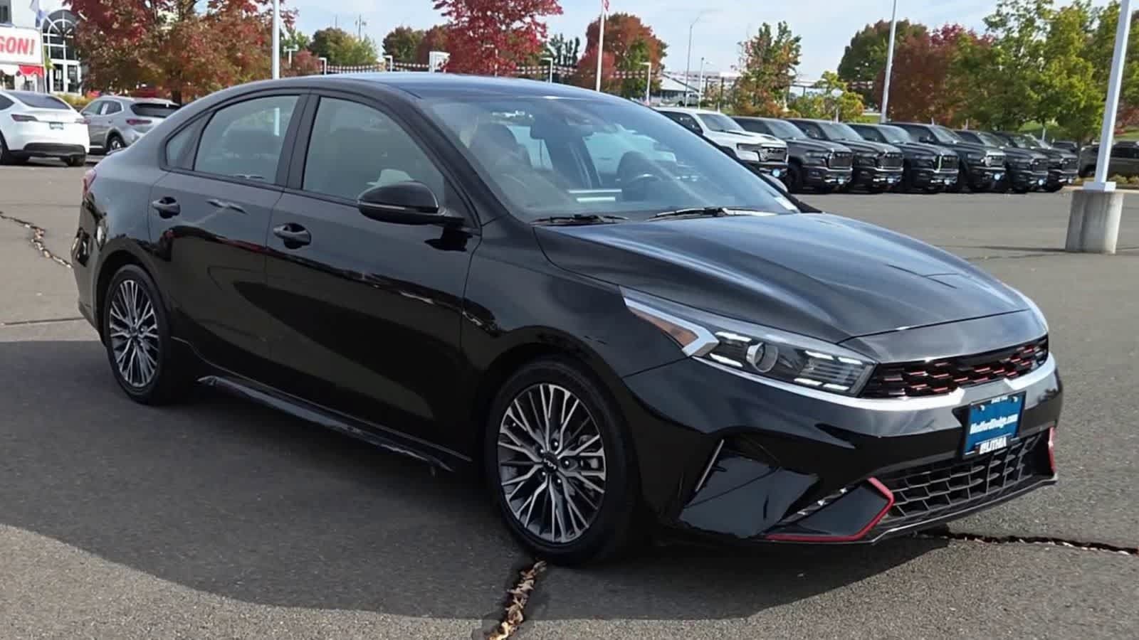 Used 2023 Kia Forte GT-Line FWD image 2