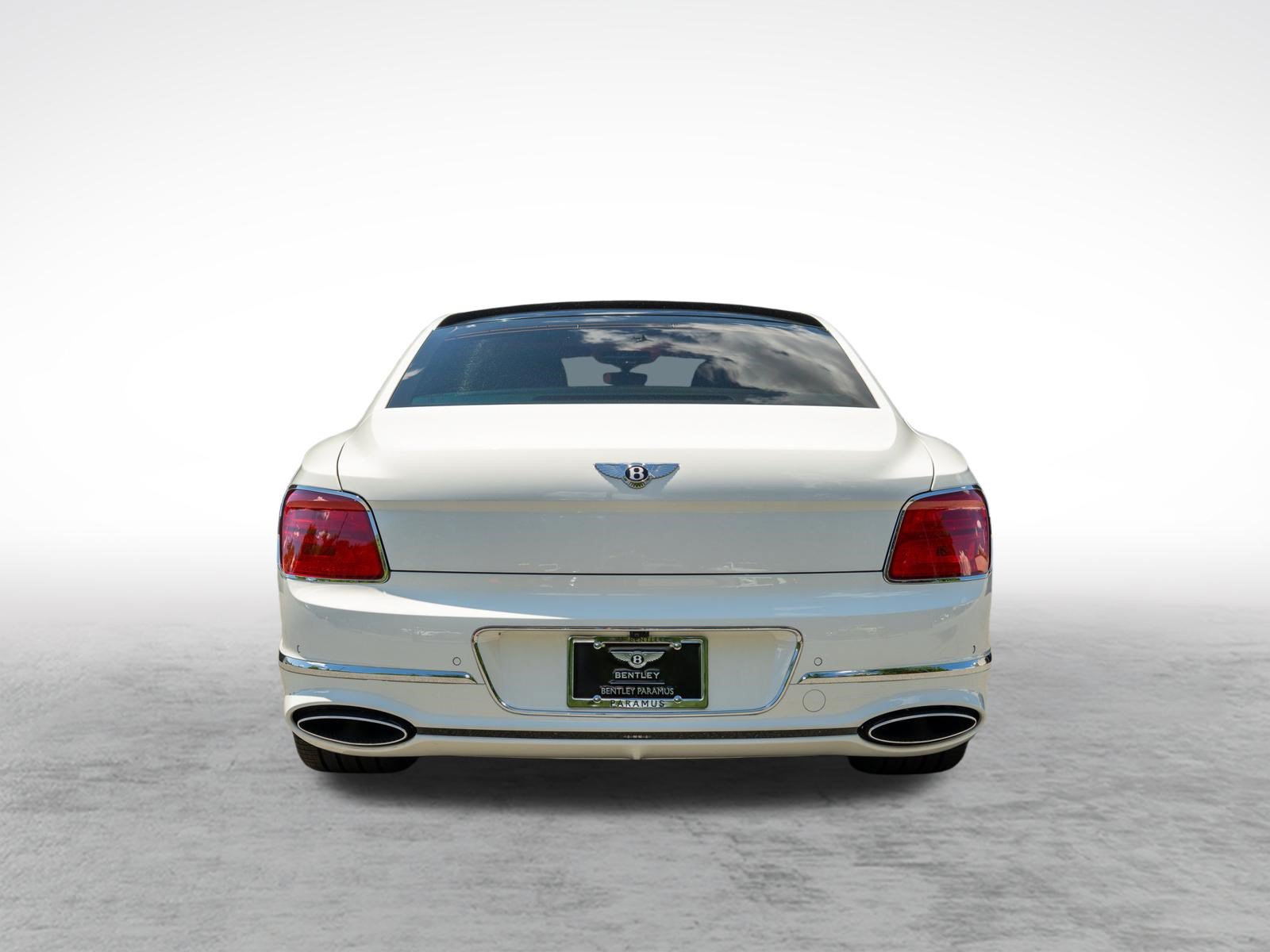 Used 2026 Bentley Flying Spur V8 AWD/4WD image 9