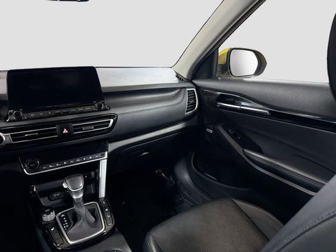 Used 2021 Kia Seltos SX w/ SX Sunroof Package AWD/4WD image 27