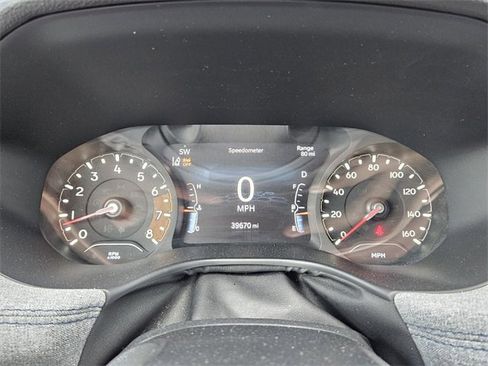 Used 2024 Jeep Compass Latitude image 23