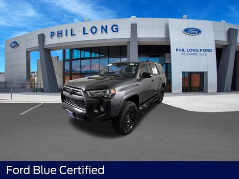 Used 2021 Toyota 4Runner Venture AWD/4WD image 1