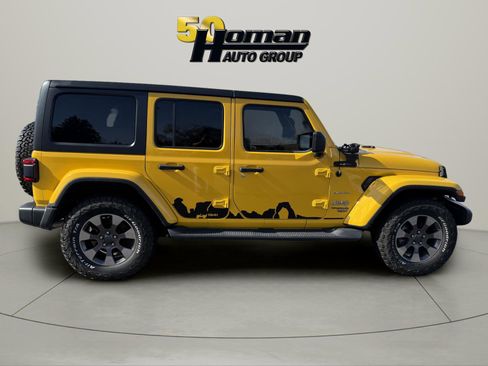 Used 2021 Jeep Wrangler Unlimited Sahara w/ Dual Top Group AWD/4WD image 7