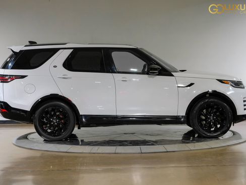 Used 2023 Land Rover Discovery S R-Dynamic AWD/4WD image 9