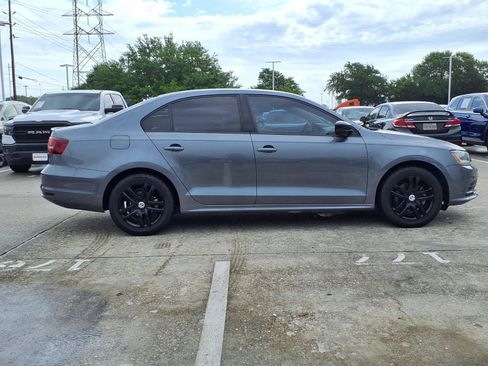 Used 2018 Volkswagen Jetta S image 25