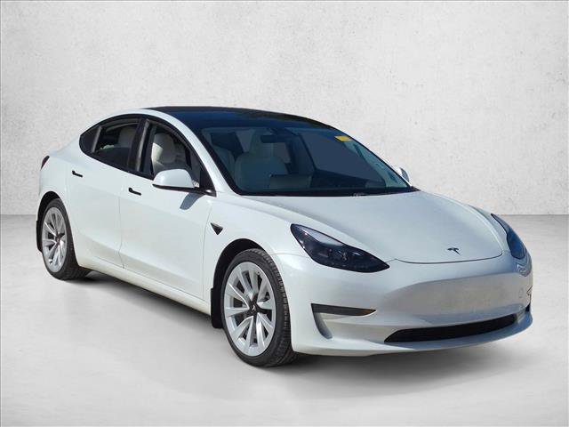Used 2021 Tesla Model 3 Standard Range Plus RWD image 3