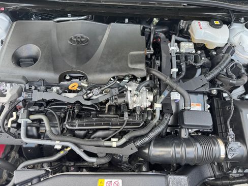 Used 2022 Toyota Camry LE FWD image 22