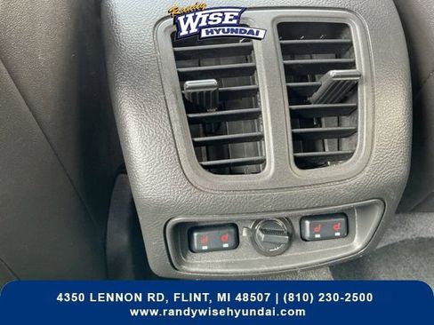 Used 2016 Ford Taurus Limited w/ Driver Assist Package AWD/4WD image 22