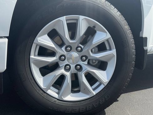 Certified 2024 Chevrolet Silverado 1500 Custom RWD image 3