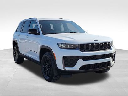 New 2026 Jeep Grand Cherokee Altitude