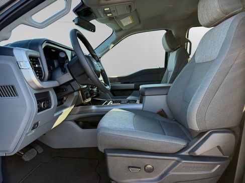 New 2026 Ford F250 XLT w/ XLT Premium Package AWD/4WD image 9