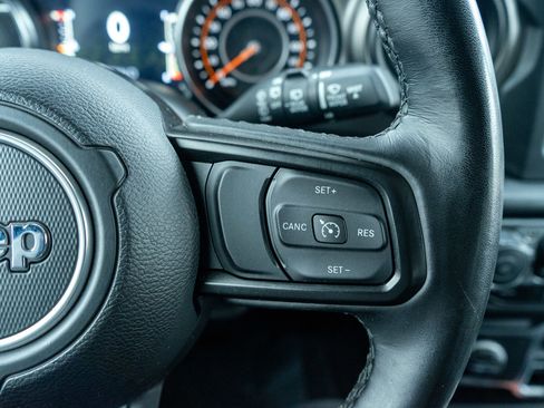 Used 2021 Jeep Wrangler Unlimited Sport image 24