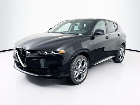 Used 2024 Alfa Romeo Tonale Ti AWD/4WD image 3