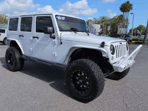 Used 2016 Jeep Wrangler Unlimited Sahara AWD/4WD image 2